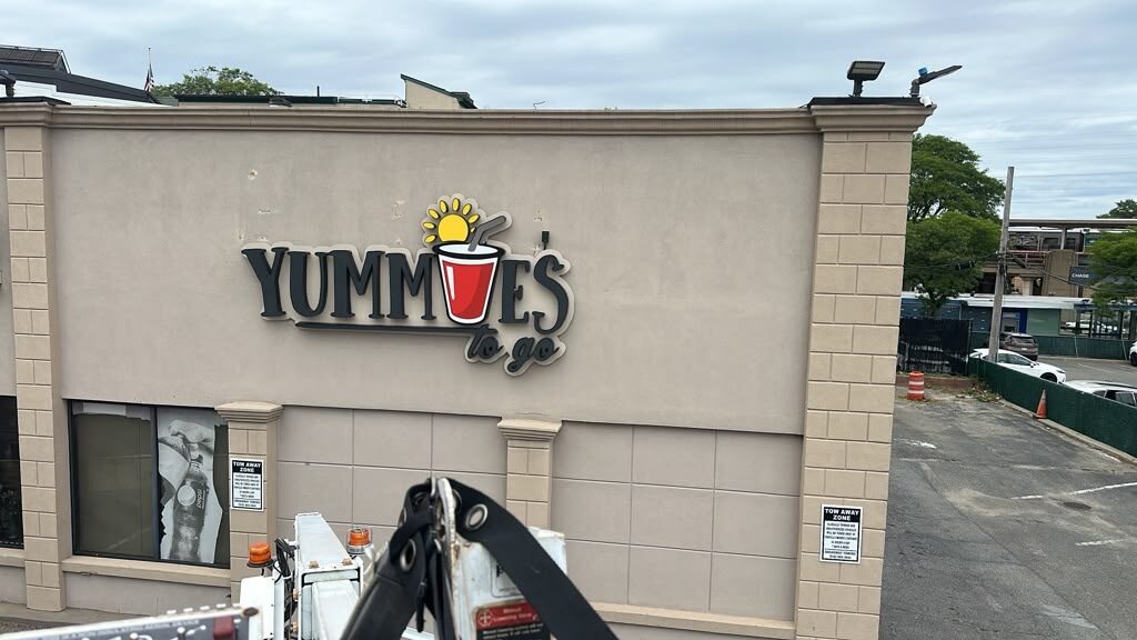 Channel letters for Yummies