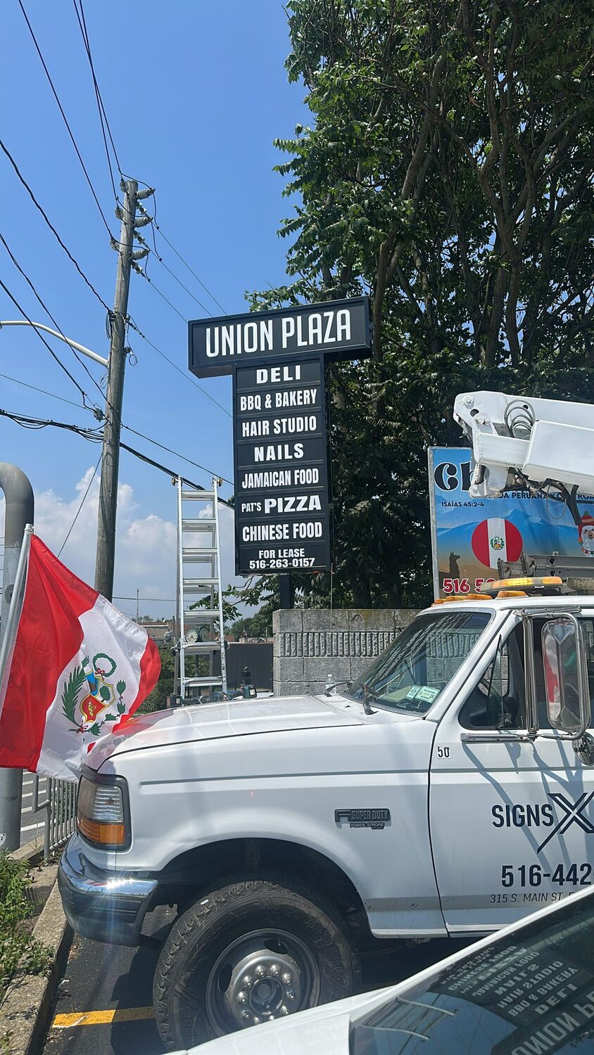 Setting tenant panels for Union Plaza