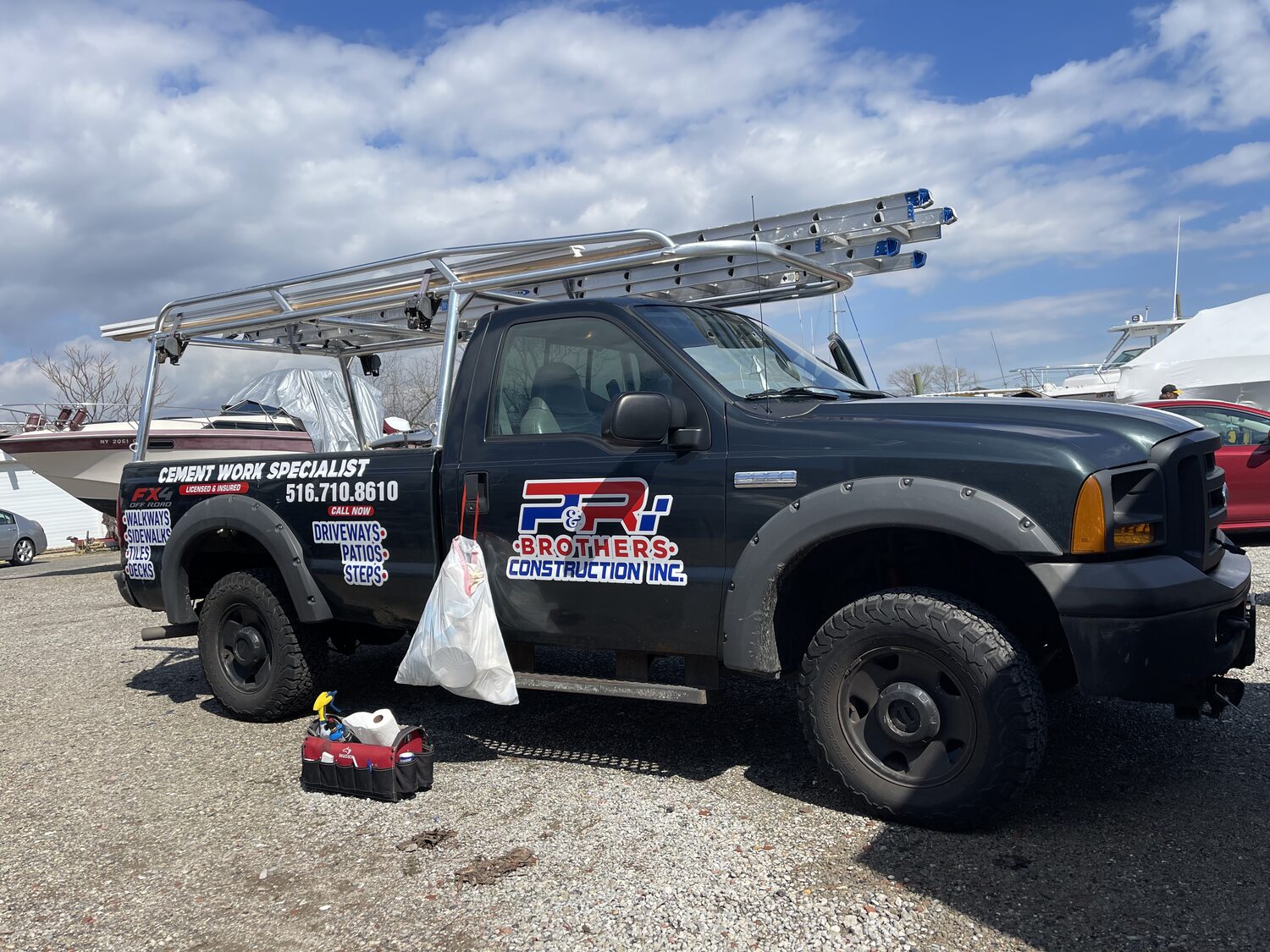 Pickup truck lettering for PRI Brothers Construction